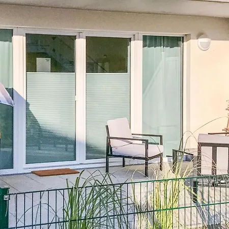 Amazing In Müritz W/ Wifi&1 Bedrooms Apartment *